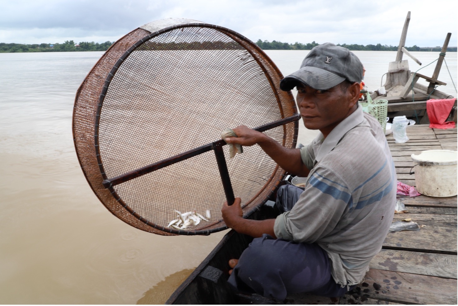 A Small-scale Fishing Gear: The Big Round Scoop Basket - Mekong Fish Network